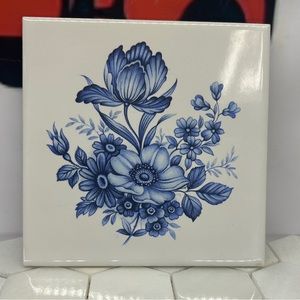 Hyalyn USA Cobalt Blue Floral Tile Vintage Art/ Deco, Hot Pot Holder
